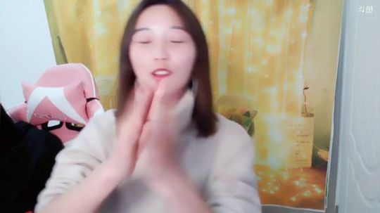 韩贤俊发布了一个斗鱼视频2019-04-03