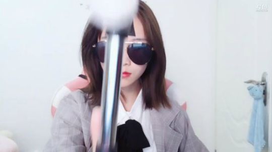 肖淑洁生命中的光和盐发布了一个斗鱼视频2019-04-03