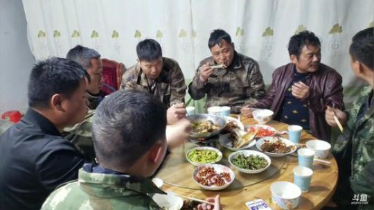 3年藕田即将干底 2019-04-02 18点场