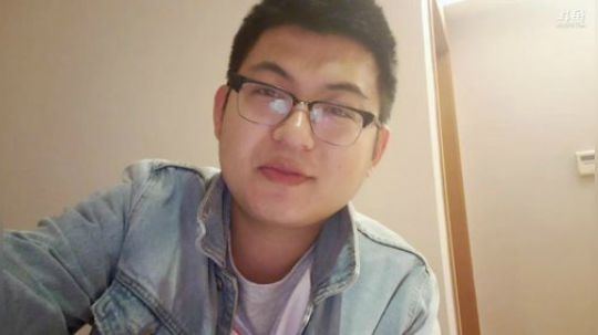 我在斗鱼看火力堂主直播户外