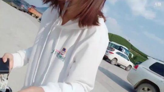 肖淑洁生命中的光和盐发布了一个斗鱼视频2019-04-05