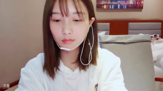 韩贤俊发布了一个斗鱼视频2019-04-06
