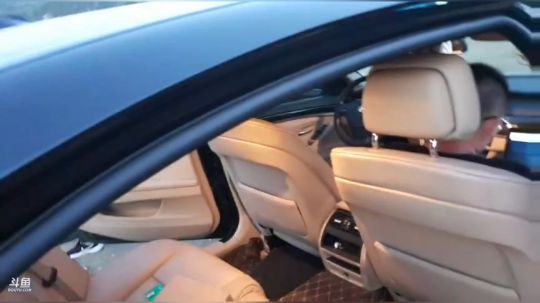 讲个笑话大哥二哥生存 2019-04-07 17点场