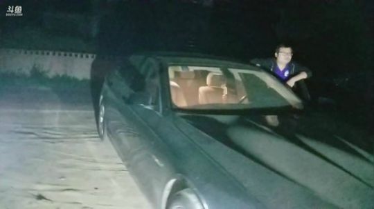 讲个笑话大哥二哥生存 2019-04-07 21点场