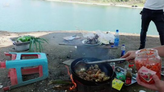 讲个笑话大哥二哥生存 2019-04-07 15点场