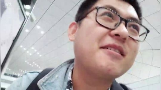 我在斗鱼看火力堂主直播户外