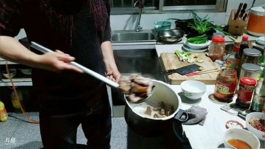 回家啦熬不过兄弟们。 2019-04-07 22点场