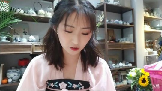惜雨天天发布了一个斗鱼视频2019-04-08