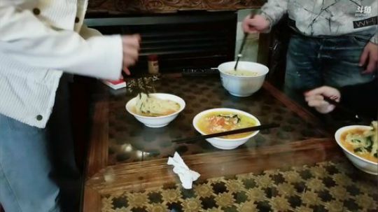 户外遛狗王飞哥发布了一个斗鱼视频2019-04-09