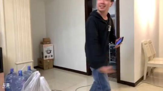 威尔37283发布了一个斗鱼视频2019-04-09