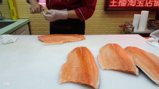 丿Good丶发布了一个斗鱼视频2019-04-10
