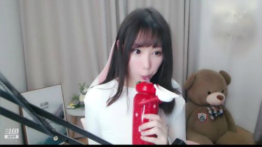hagetaka发布了一个斗鱼视频2019-04-10