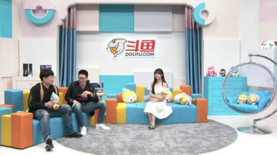 斗鱼二台- 泽元娃娃小钰解说JDGvsWE季后赛-3