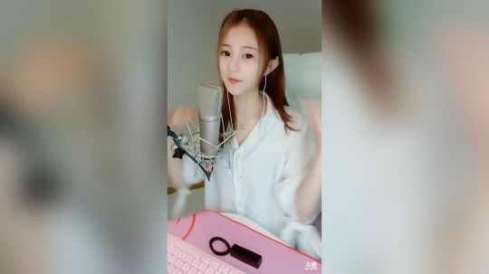 顾苡脉发布了一个斗鱼视频2019-04-10