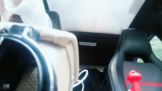 龙马精神之神笔马龙发布了一个斗鱼视频2019-04-12