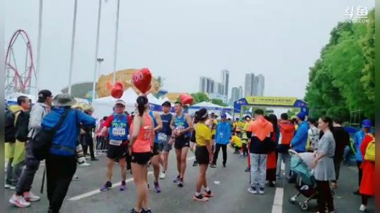 肖淑洁生命中的光和盐发布了一个斗鱼视频2019-04-14