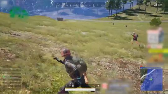 绝地求生：一首歌让蓝战非的队伍变成童子军，队霸也要被人追着砍