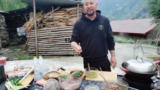 高山人家乡民的晚餐(≧ω≦)/ 2019-04-15 16点场