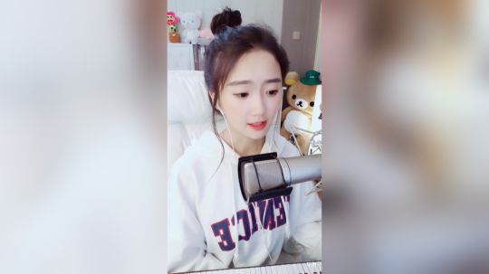 伤心hh发布了一个斗鱼视频2019-04-15