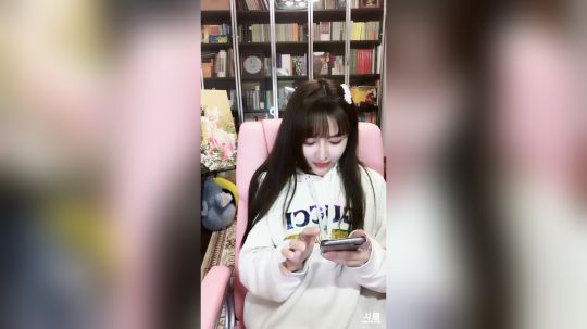 花街灯如昼zz发布了一个斗鱼视频2019-04-16