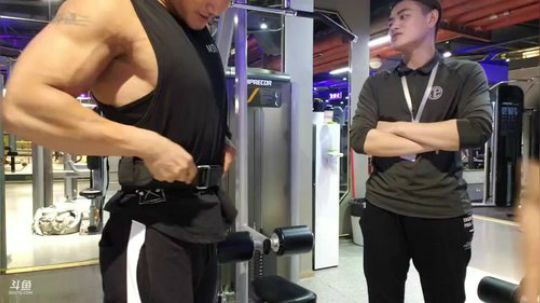 到达广州转走佛山，热啊啊啊 2019-04-17 18点场
