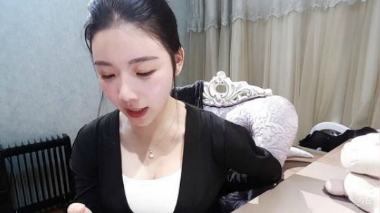 伤心hh发布了一个斗鱼视频2019-04-18