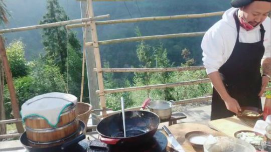 高山人家乡民的晚餐(≧ω≦)/ 2019-04-17 16点场