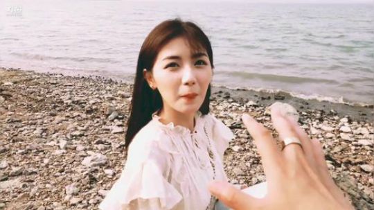聆界之人发布了一个斗鱼视频2019-04-19