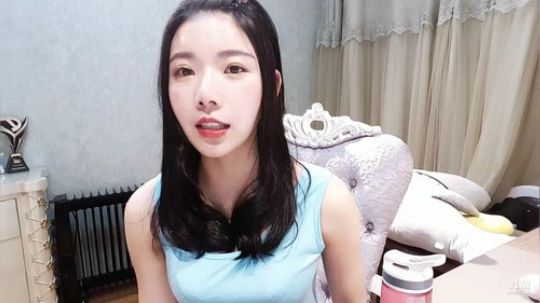 小姨子：播什么也不知道就是不敢问？ 2019-04-19 19点场