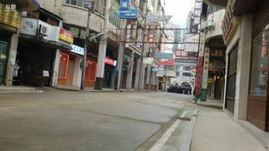 登月团丶离去发布了一个斗鱼视频2019-04-20