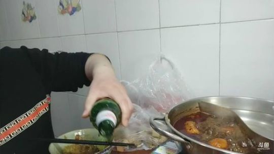 斗鱼美食Max上线：小火锅走起 2019-04-19 17点场