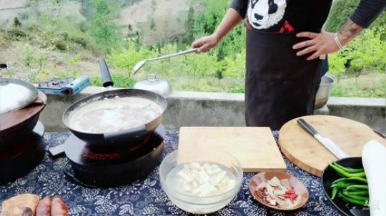 美食max上线 乡民的晚餐 2019-04-21 14点场