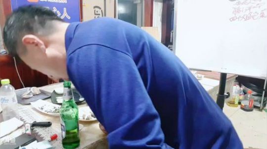 龙马精神丶老狼哥发布了一个斗鱼视频2019-04-21