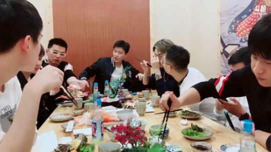 我在斗鱼看DL丶拖米直播王者荣耀