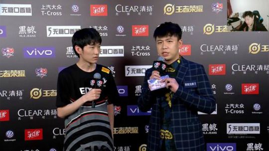 闹闹可遇不可求发布了一个斗鱼视频2019-04-21