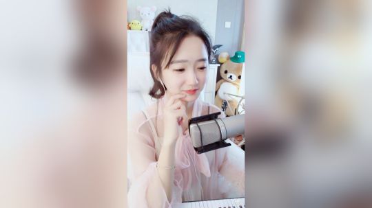 登月团丶离去发布了一个斗鱼视频2019-04-22