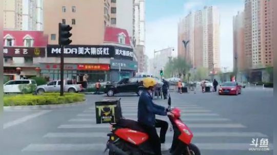 西宁那里人多好玩 2019-04-22 16点场