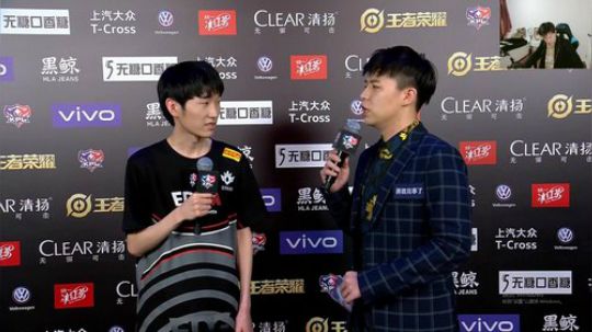 闹闹可遇不可求发布了一个斗鱼视频2019-04-21