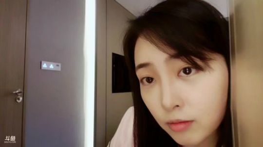 HHHISHHH发布了一个斗鱼视频2019-04-24