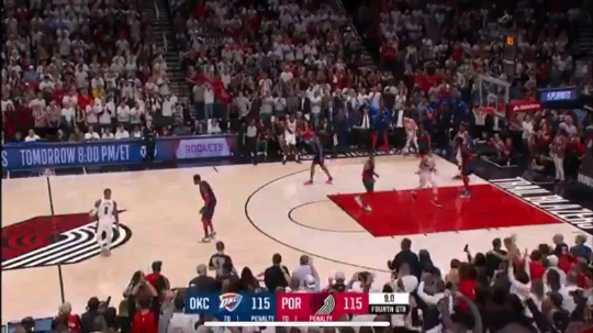 利拉德今天会断卡嘛？

据说这球把虎扑投爆了