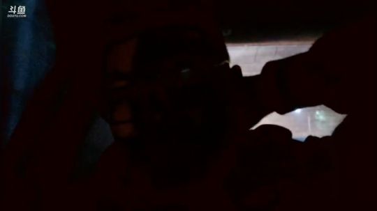 我在斗鱼看火力堂主直播户外