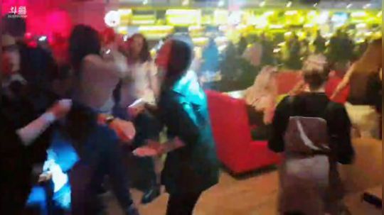夜场开始。 2019-04-27 01点场