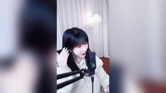 巨人13725发布了一个斗鱼视频2019-04-27
