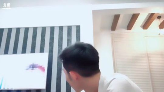 嘉啊123发布了一个斗鱼视频2019-04-27