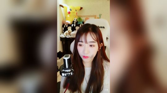 韩贤俊发布了一个斗鱼视频2019-04-29