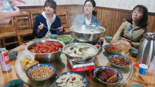 美好的一天开始啦。 2019-05-01 20点场