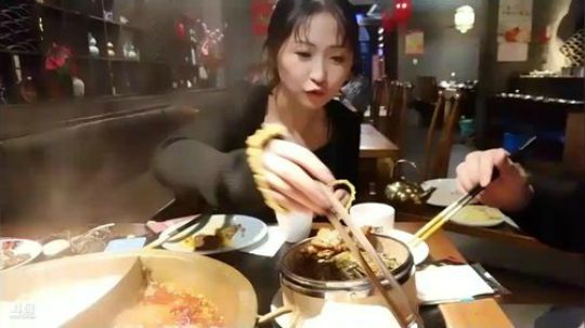 惜雨天天发布了一个斗鱼视频2019-05-01