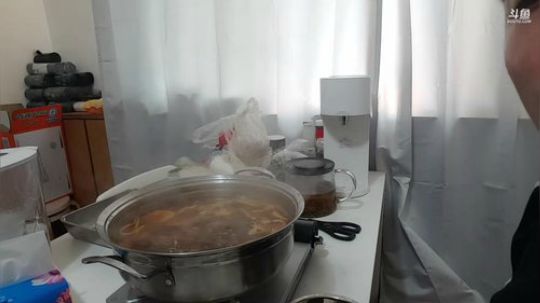 铁血丶苟且君发布了一个斗鱼视频2019-05-01