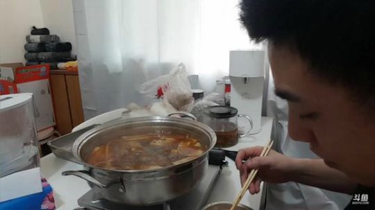 铁血丶苟且君发布了一个斗鱼视频2019-05-01