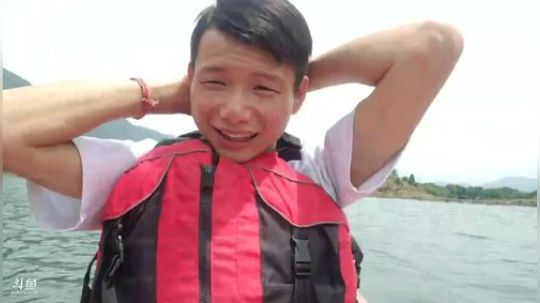 我在黄石仙岛湖。 2019-05-02 12点场